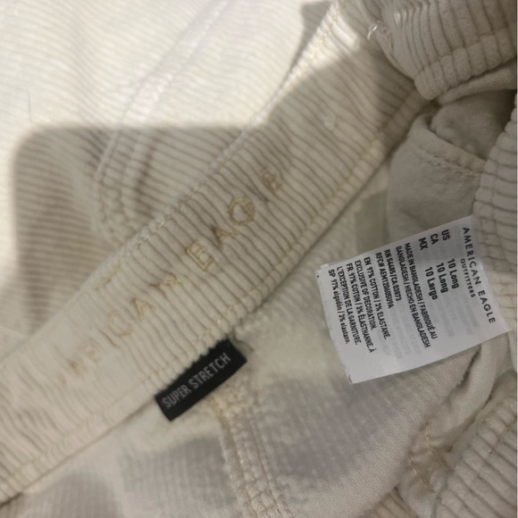 American Eagle Cream Corduroy Skirt - Picture 2 of 3